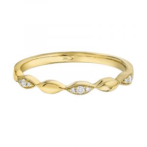 14K Yellow Gold diamond band features oval designs & milgrain accents.