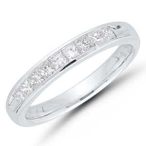 Add elegance to your collection with this modern 14K White Gold band, including a channel of stunning Princess-cut diamonds.